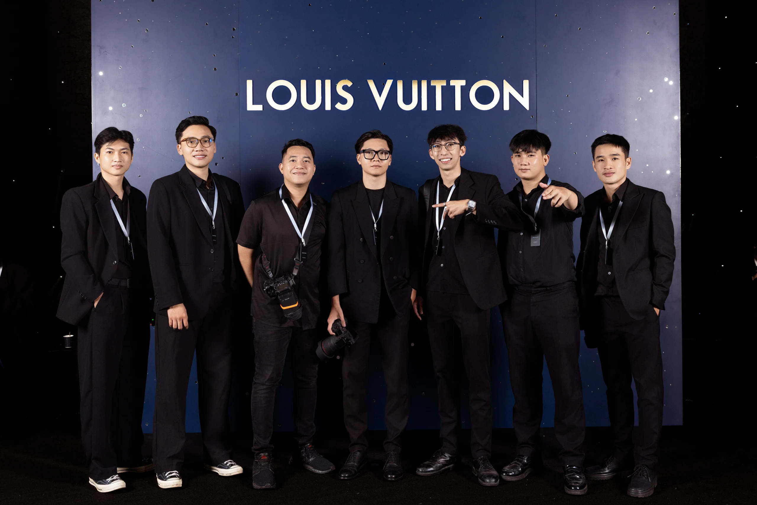 LOUIS VUTTON - Photo 01