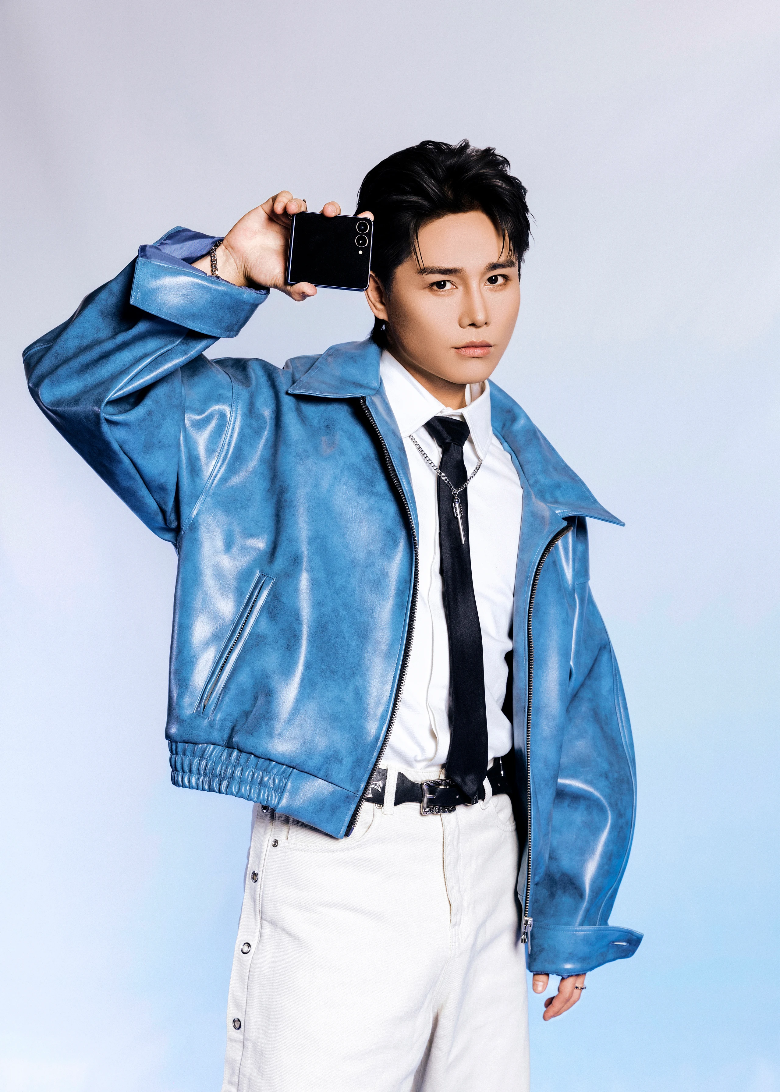 Tang Duy Tan x SamSung - Photo 01